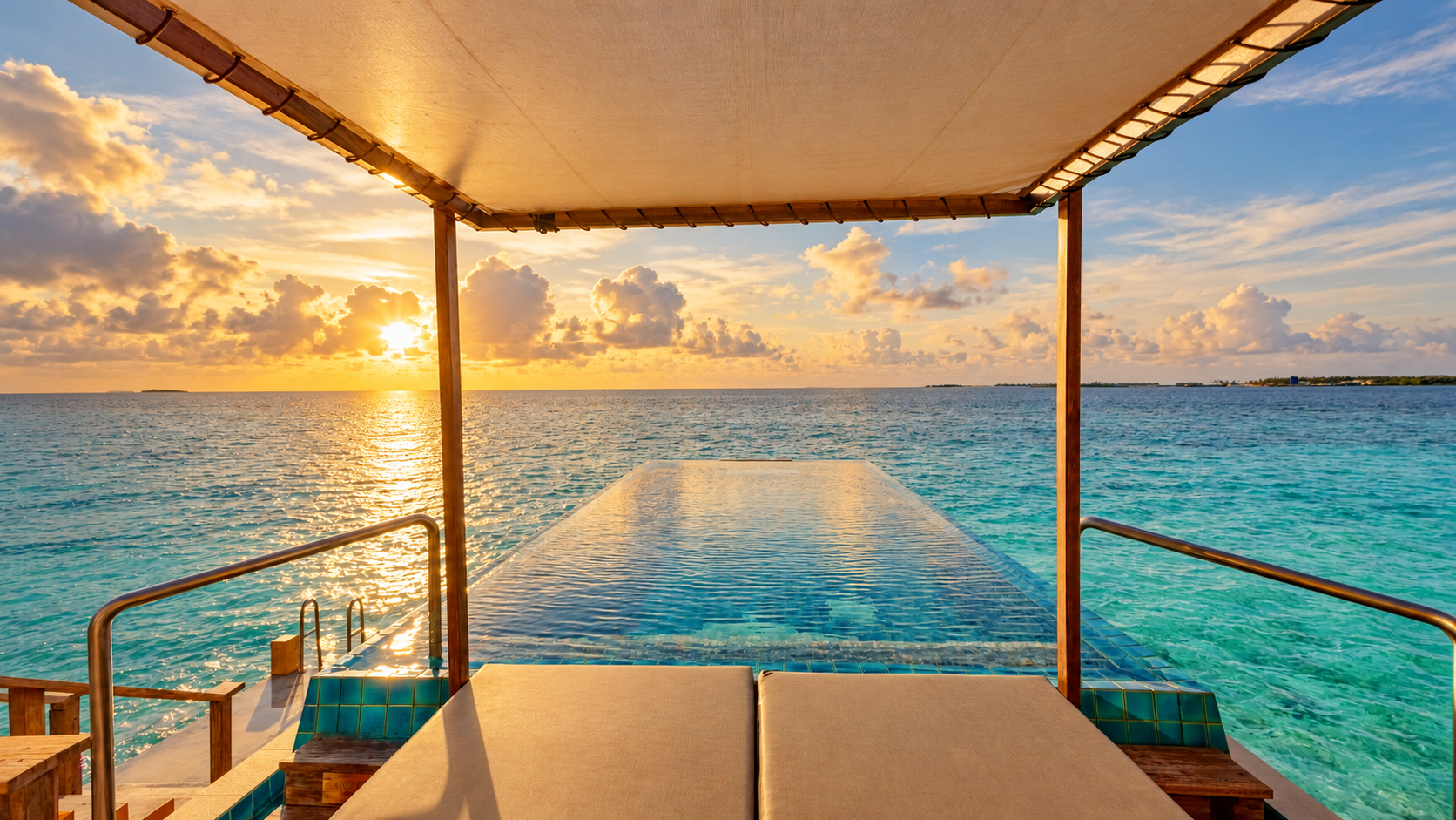 Velavaru Sunset IOV pool